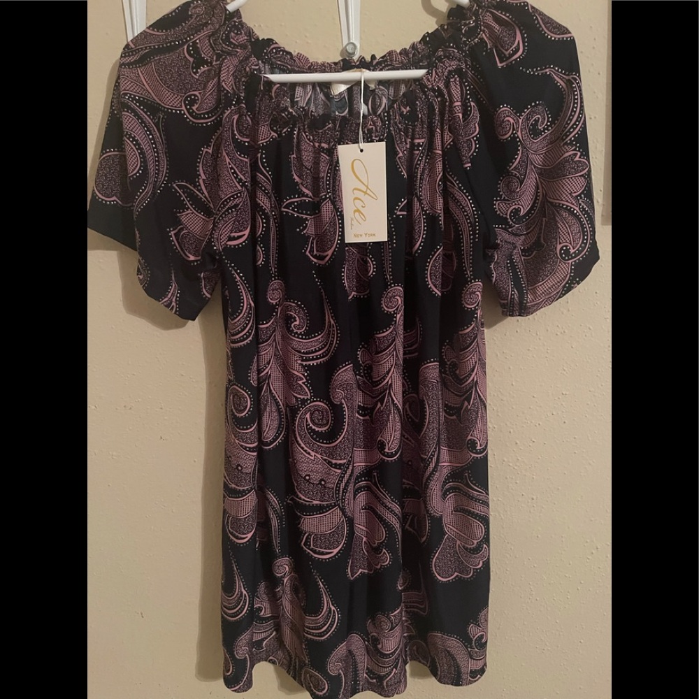 Women’s sparkly shirt Ace fashion New York blouse.